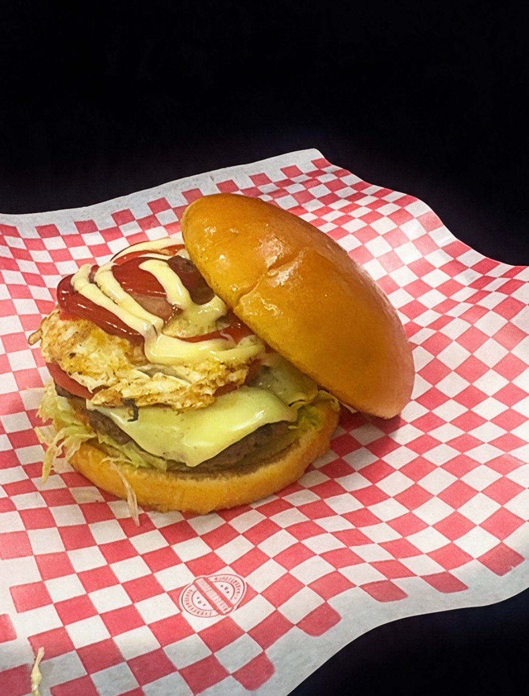 Hamburguesa de la casa criolla